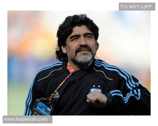 80年代初足球巨星风采回顾：马拉多纳 贝利和博比·查尔顿的时代荣耀